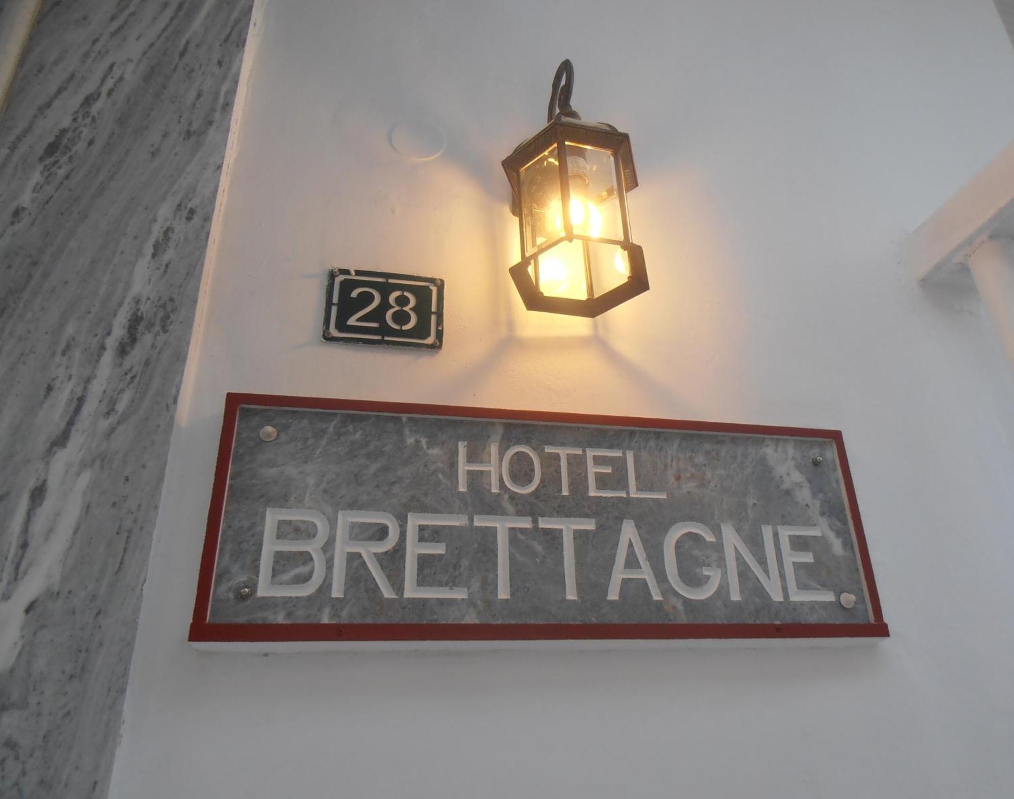 Hotel Bretagne Loutráki Exteriér fotografie